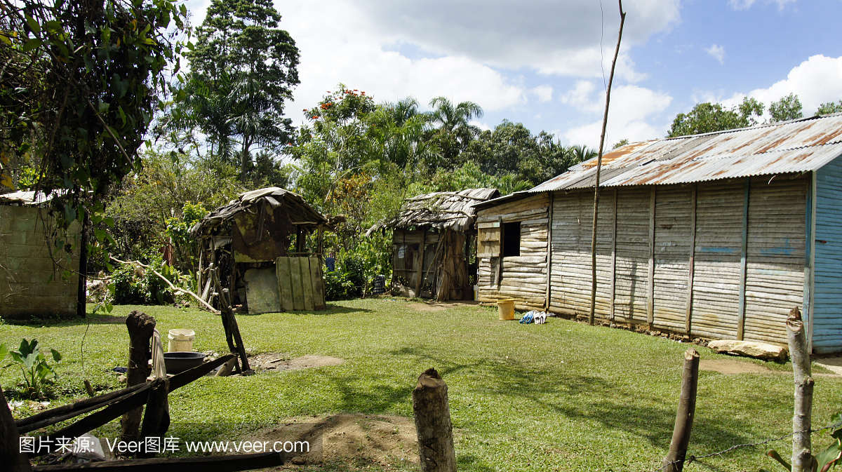 多米尼克山风景