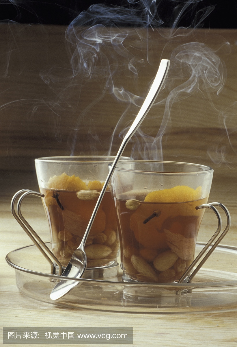 知名电影演员,电影明星,影星,古典音乐人