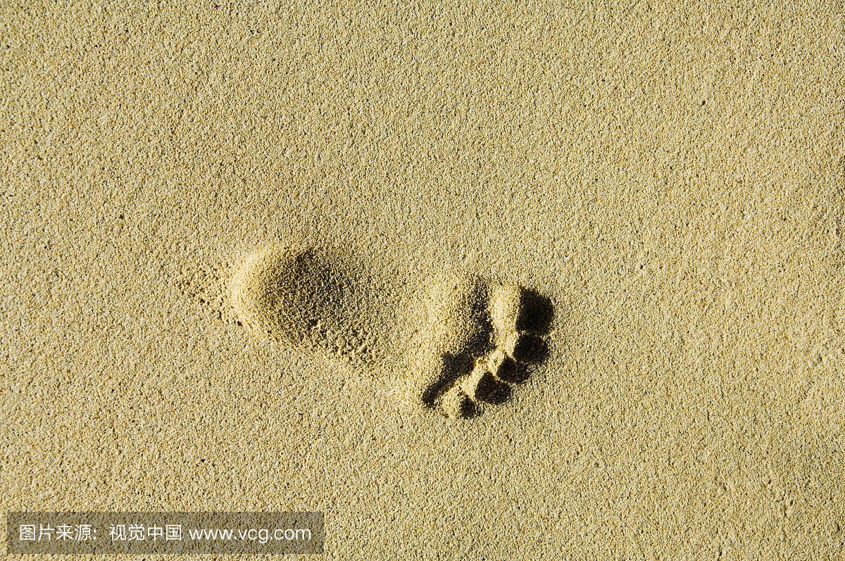 儿童的脚印在圣玛丽亚,萨尔(盐),佛得角群岛,非
