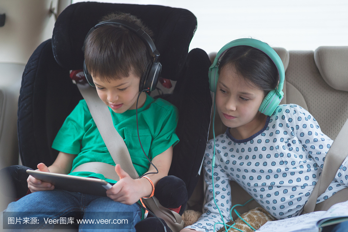 旅途,休闲游戏,汽车内部,走神