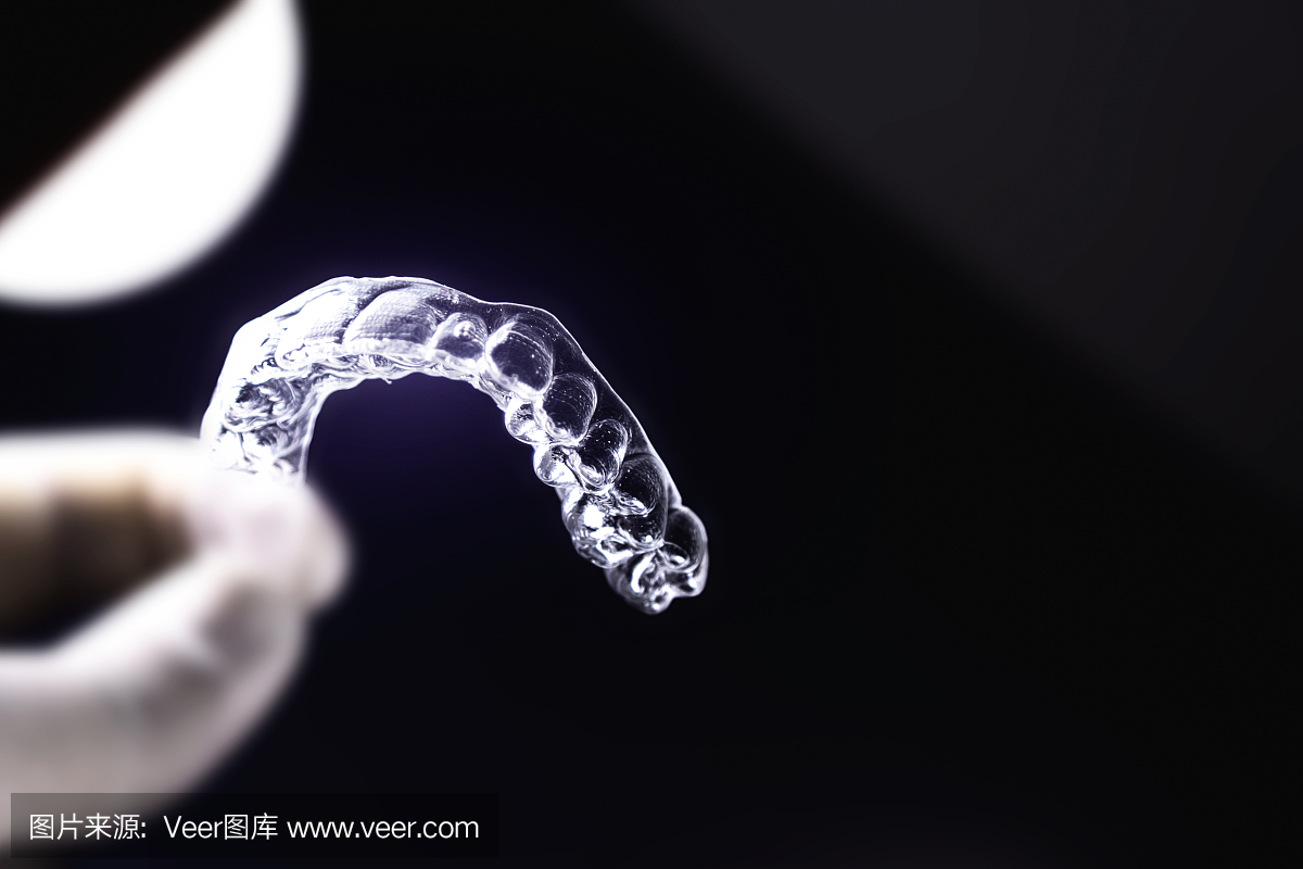 隐形矫治,隐形牙箍,透明牙套,隐形矫正