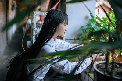 初一女生喜欢初一男生怎么办?初一女生有喜欢