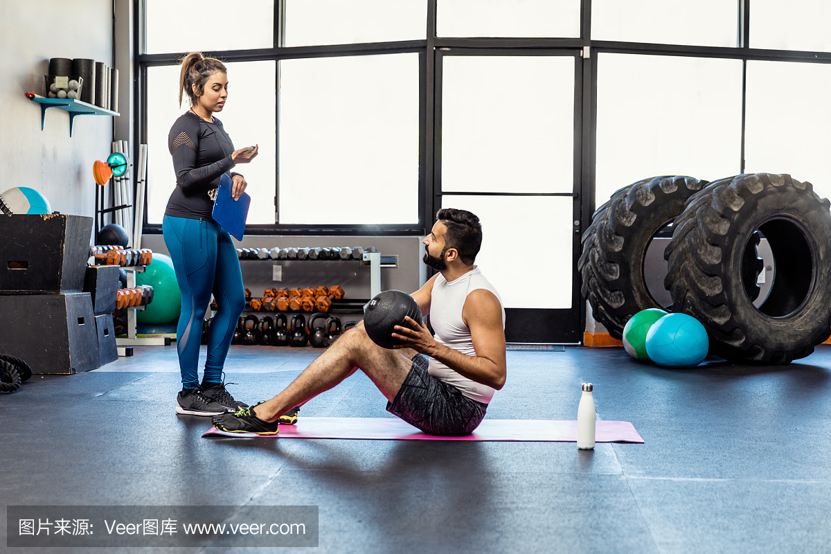 中年女人,举重训练,自我完善,韧性
