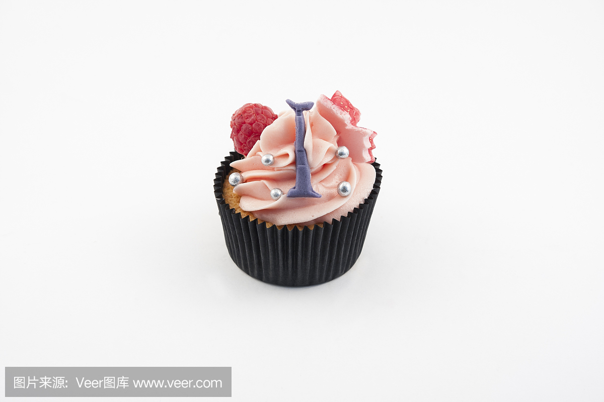 麦格戴伦学院,格达琳,钟马大莲,英文字母I