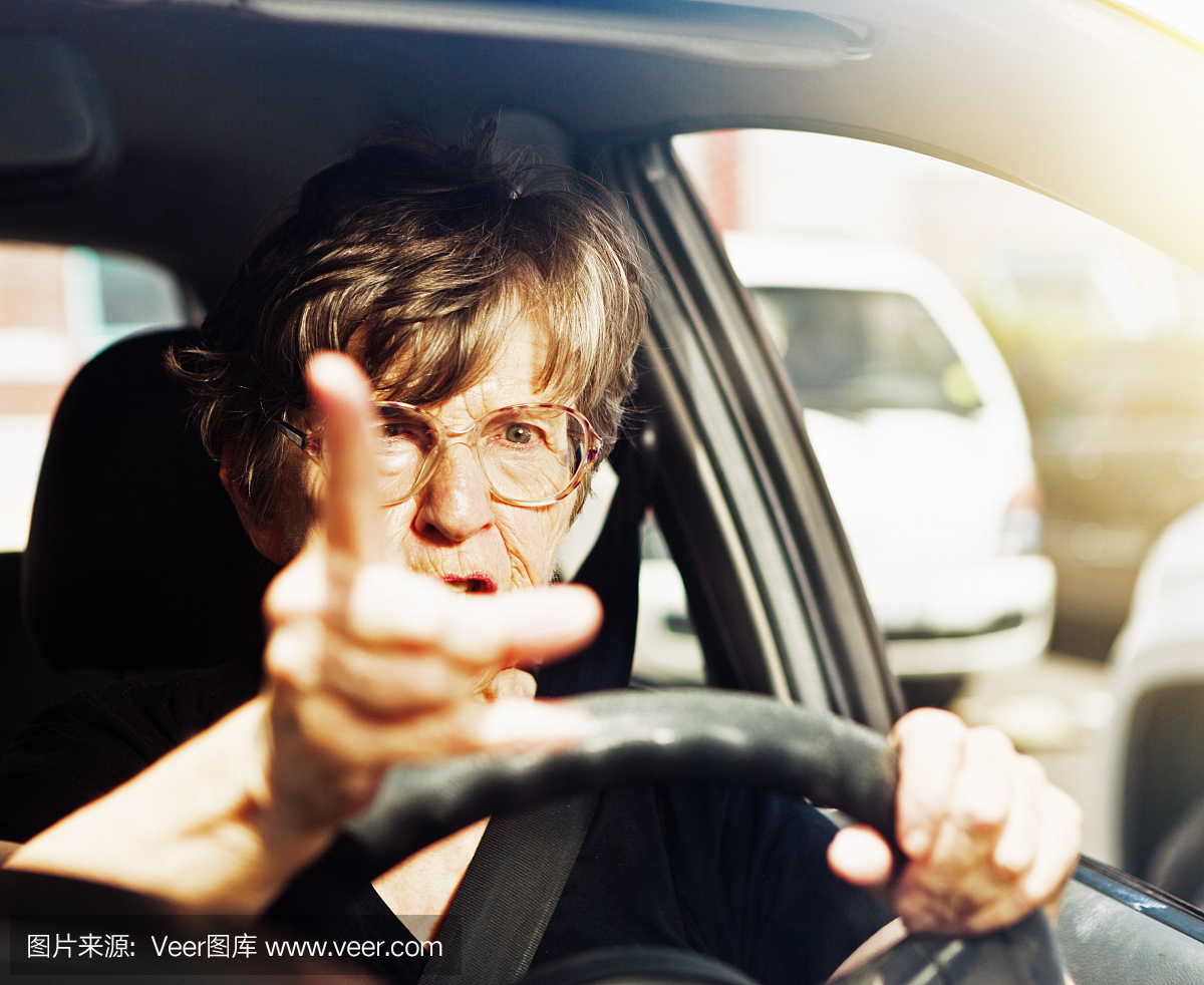 路怒,公路飙车,路怒症,公路狂飚