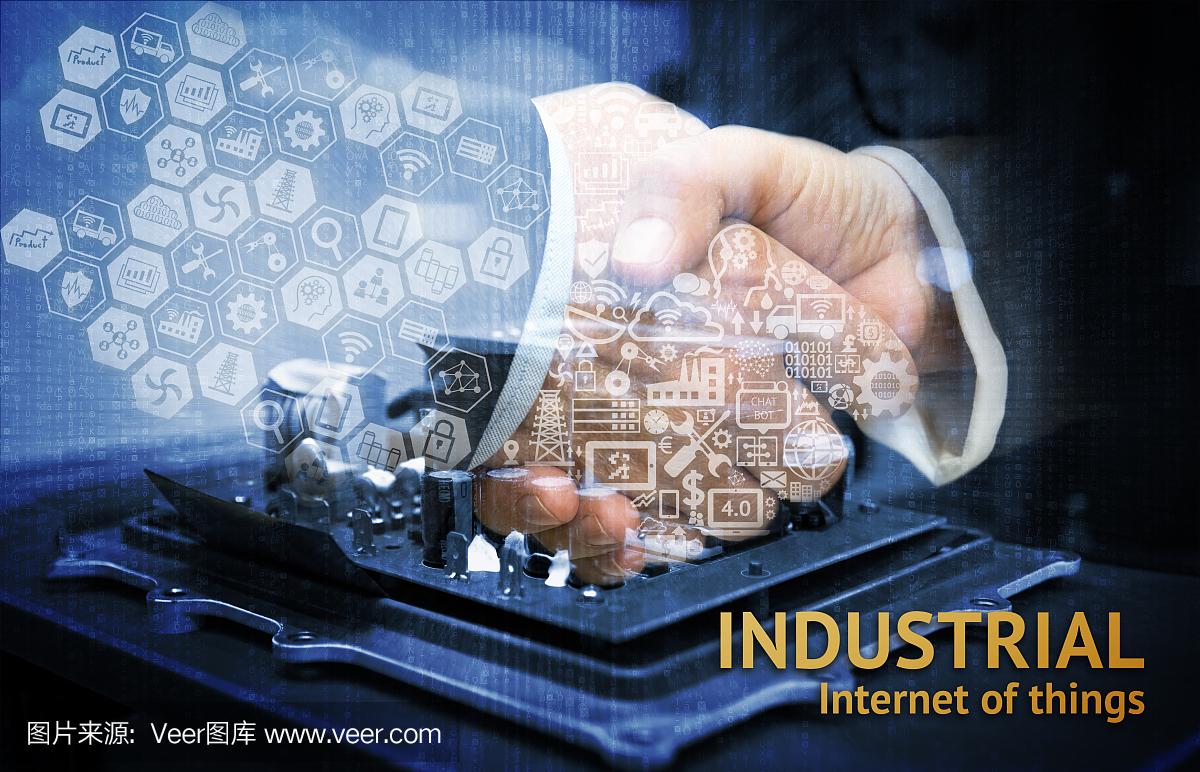 工业4.0和智能工厂概念。商人握手握手,行业信