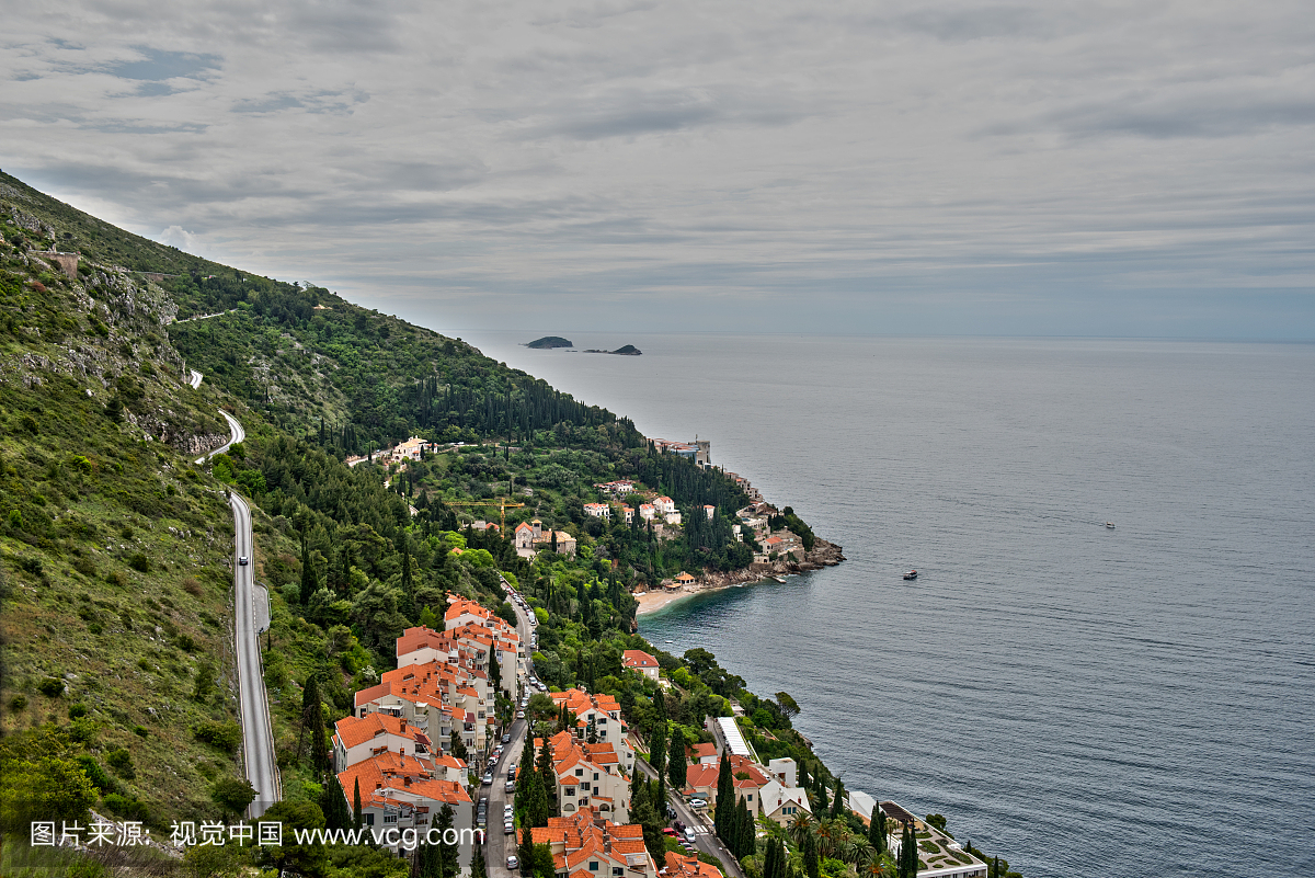 Coastline and crowed house at Dubrovnik of Croatia