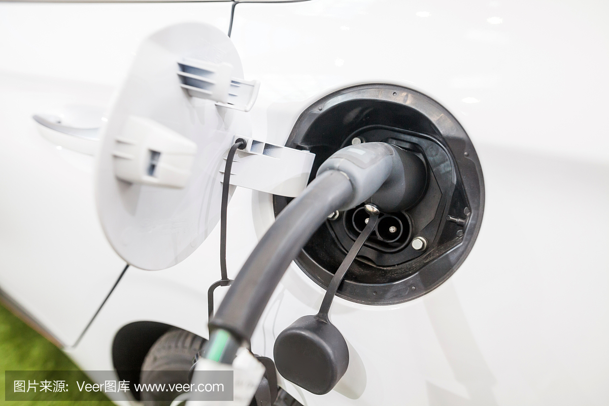 神州交通请求依据 5G 通讯模块的才智路灯智能操控专利路面照明调理更精准