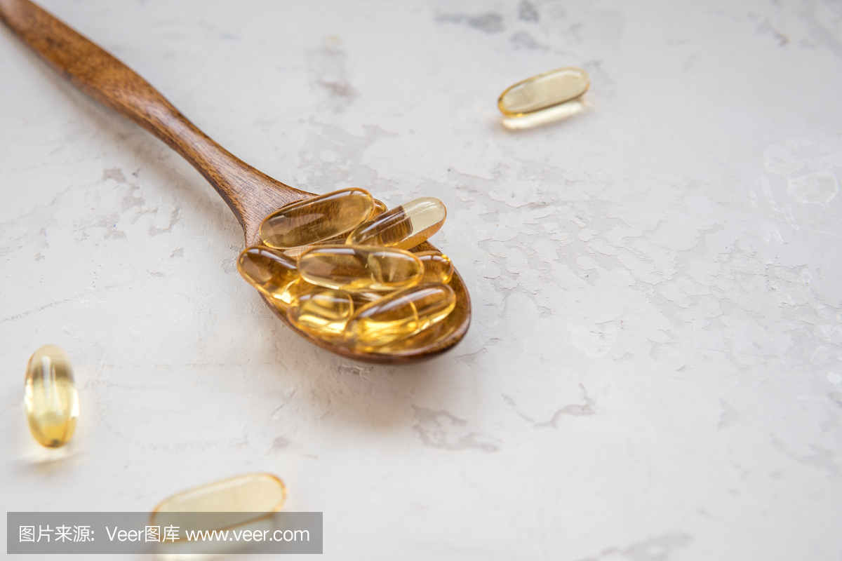 黄色维生素胶囊,含油性药物和营养补充剂的软