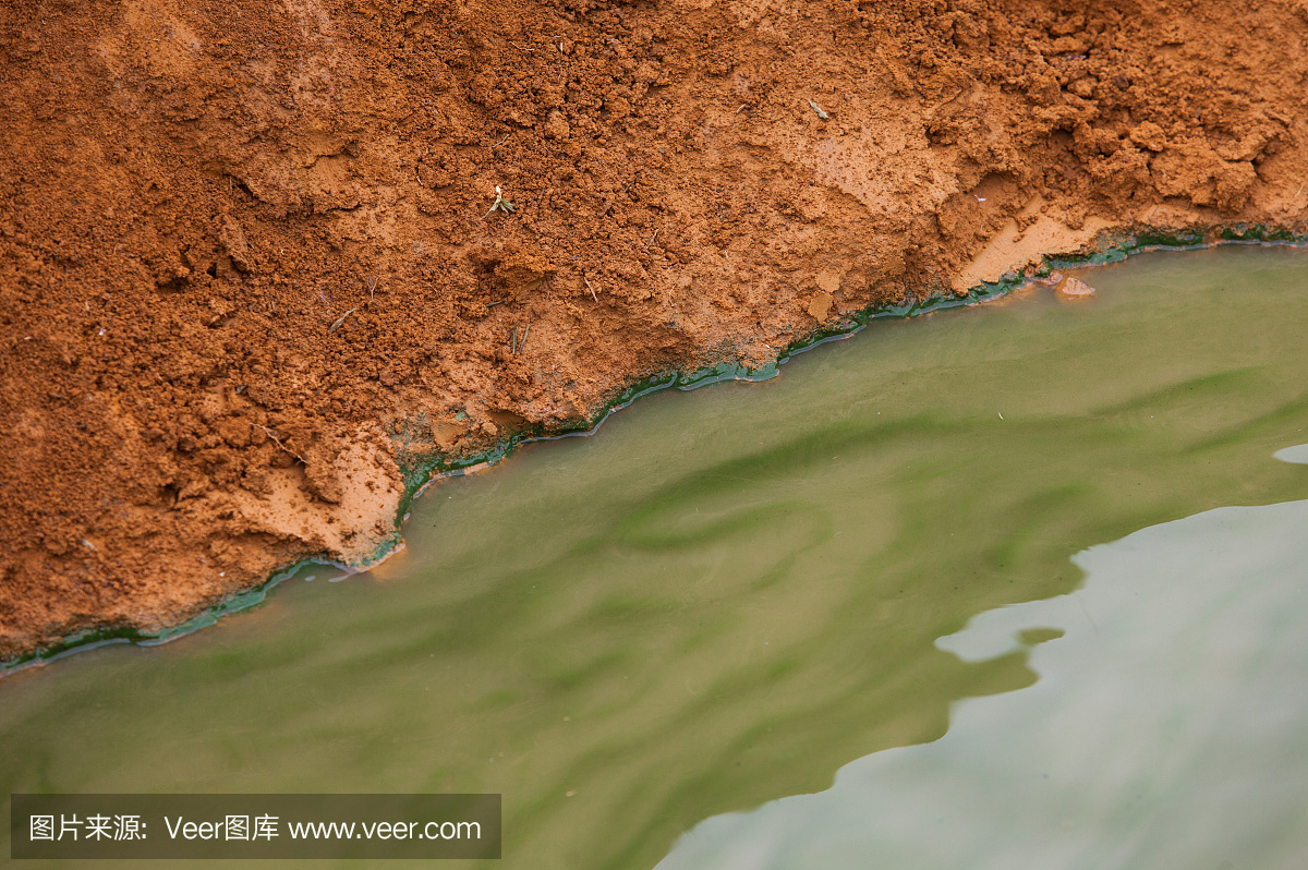 证明,明显的水污染。污水环境概念。