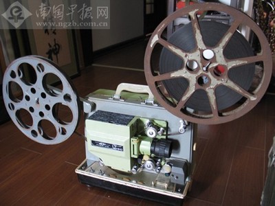 老式电影放映机图