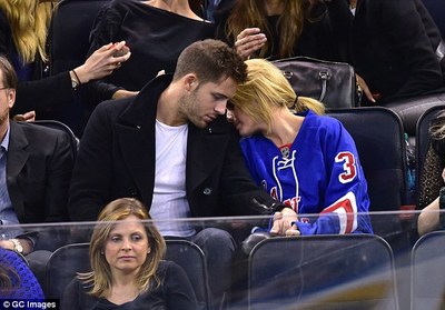 nthusiastically cheers for New York Rangers du nthusiastically cheers for New York Rangers du