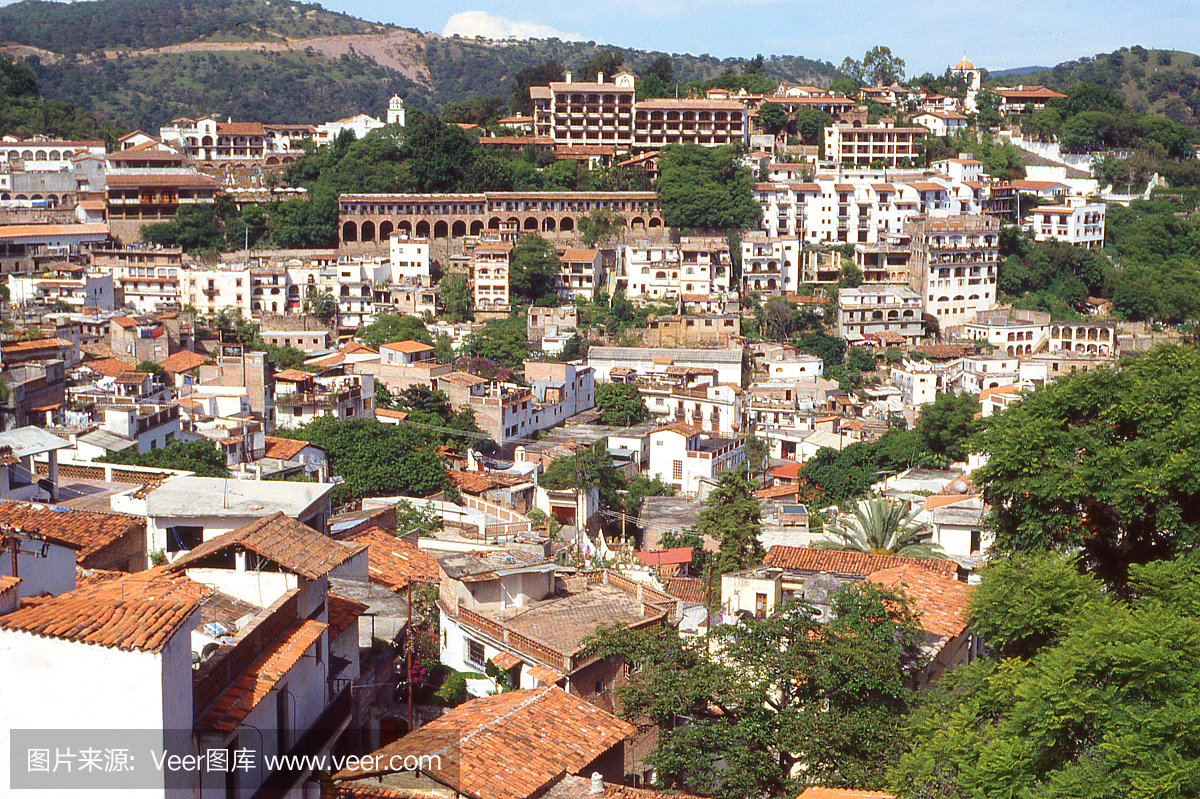 密集的建筑在殖民城镇的哥斯达黎加哥伦比亚墨