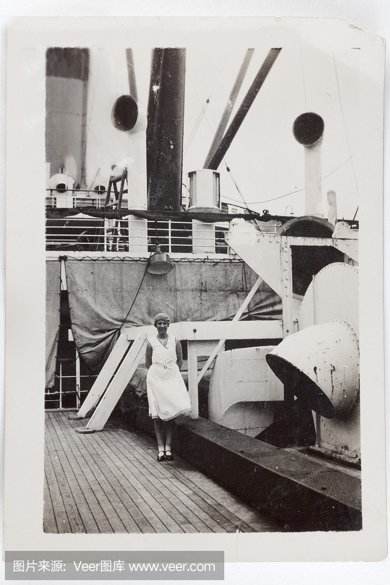 伊莉沙白女王号,伊丽莎白女王号,船烟囱,船上的