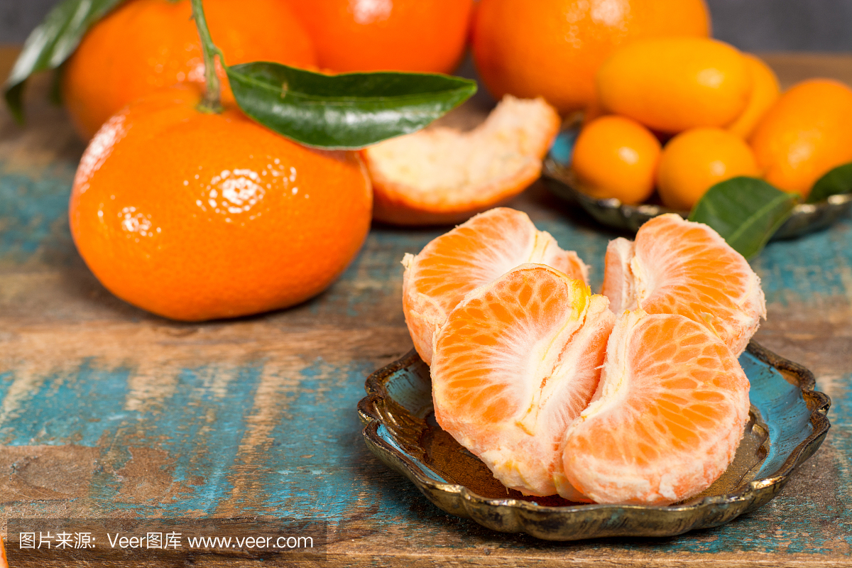 成熟多彩的热带柑橘类水果,桔子或柑桔关闭
