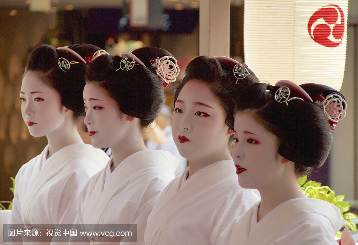 花加莎花帽游行