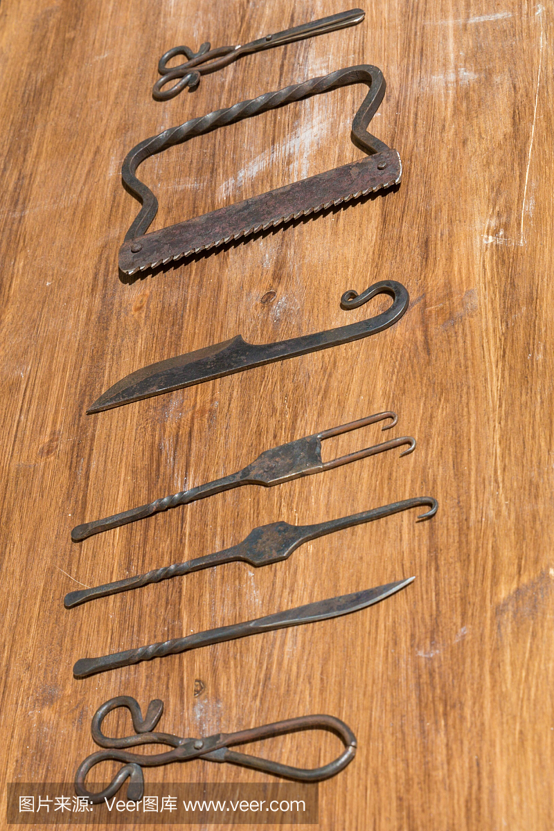 老中世纪手术医生工具