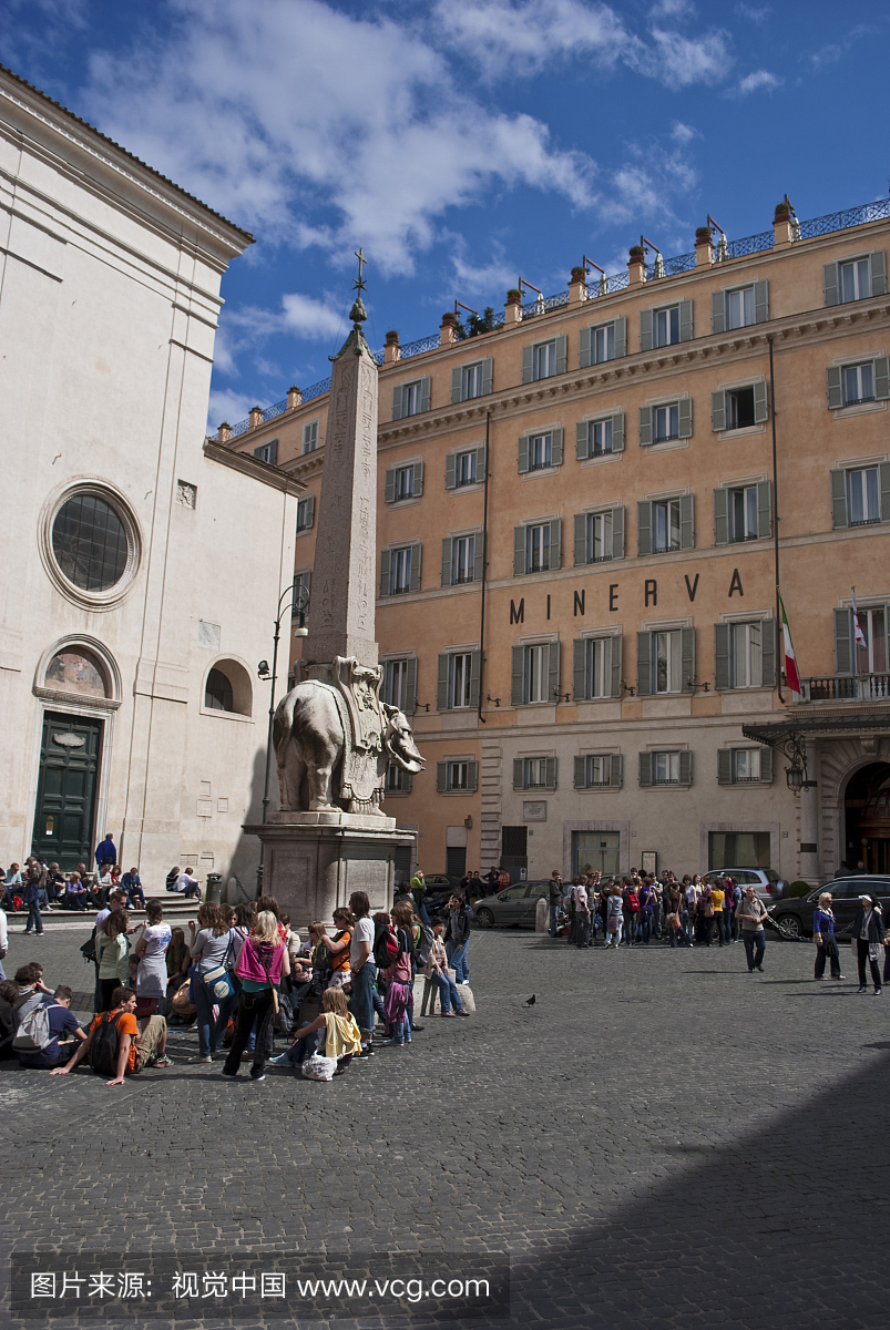 antino,贝尔尼尼在Piazza della Minerva的散文。