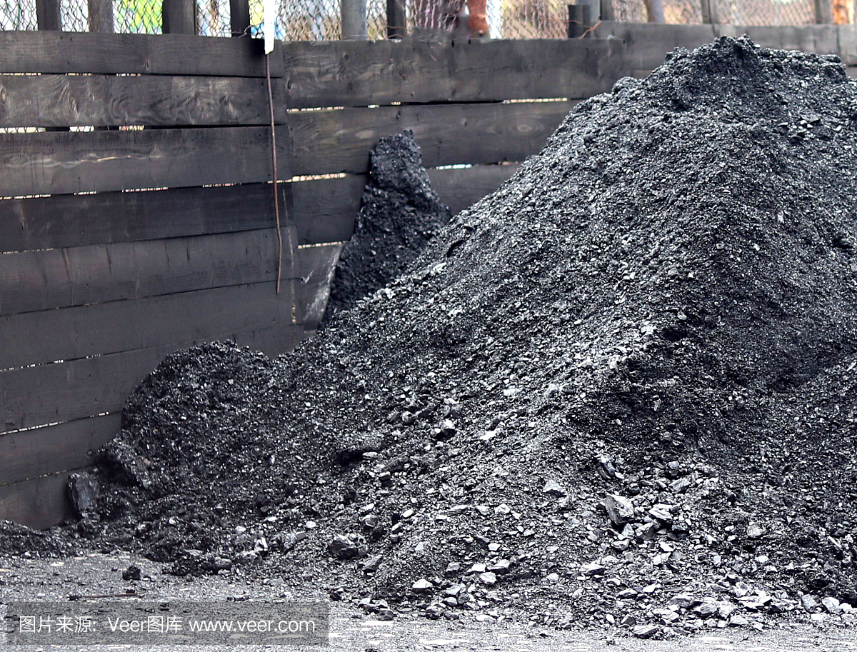 煤炭零售。在自然资源和矿物质贸易。在房屋加