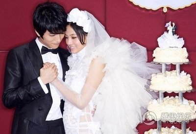 张丽和张峻宁的吻戏_张峻宁曹曦文_张峻宁结婚了吗