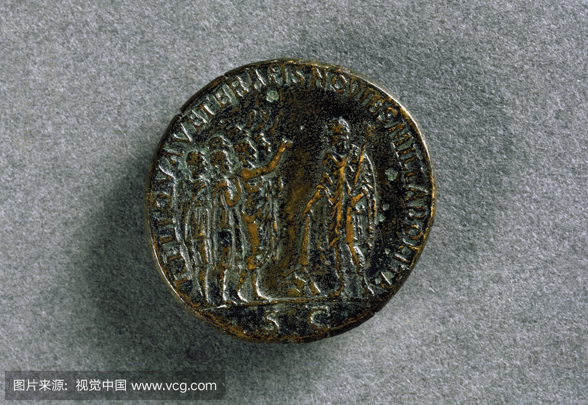 哈德良的西斯特忒修斯描绘了公民为鼓掌录音债