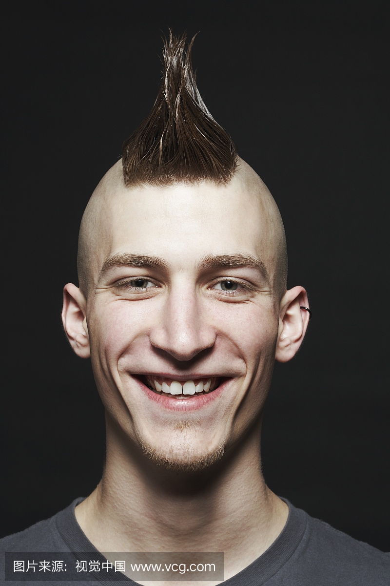 艺术文化和娱乐,青春期,一个人,莫西干头