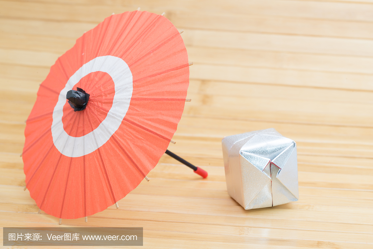日本伞和折纸