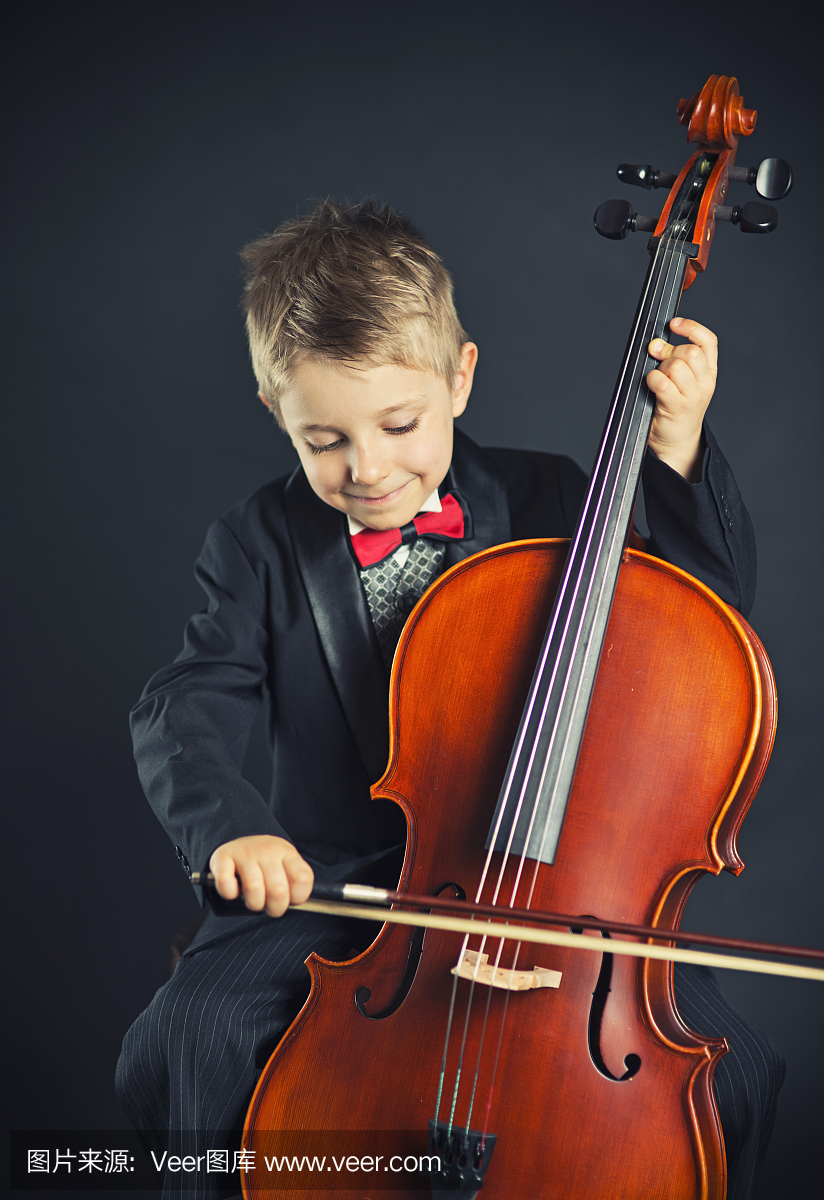 年轻的大提琴演奏家