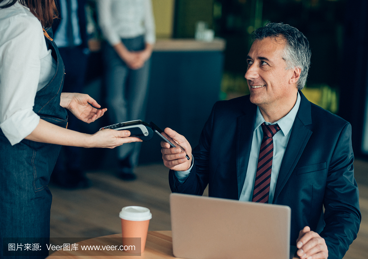 商人制作移动支付