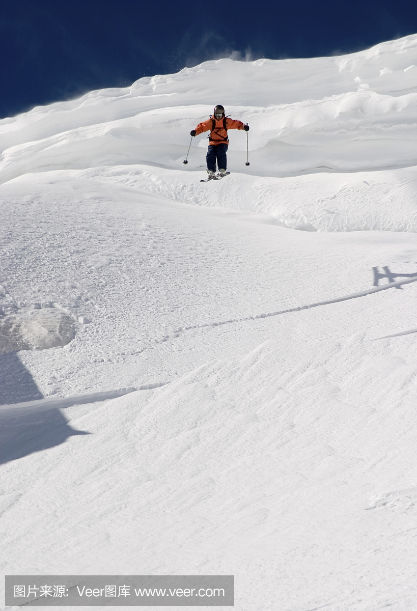 冬奥会的辉煌：阿尔卑斯山下的中华体会- 华体会体育官方网站- 华体会体育APP下载国冰雪新篇章