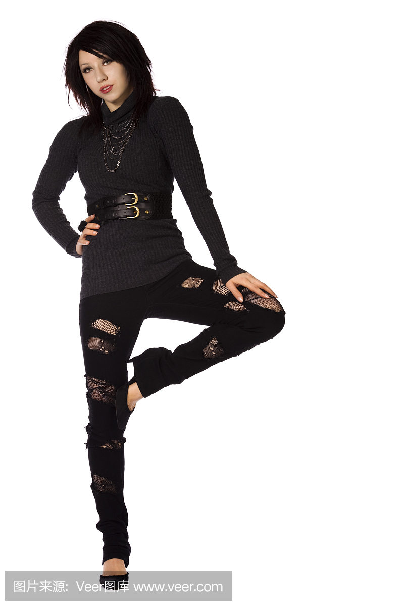 Goth时装时装模特儿,鱼网裤,丝袜一只脚