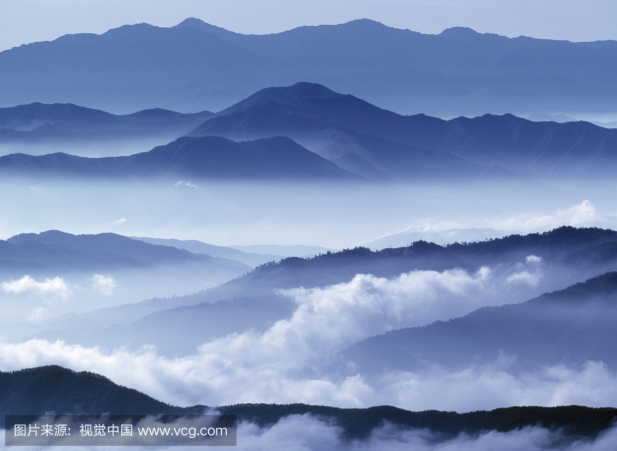 orikura in sea of clouds, Nagano Prefecture, Japan