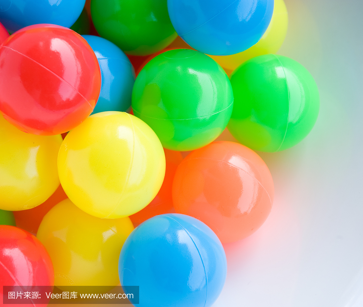 球池,堆满球的坑,塑料球池,塑料球坑