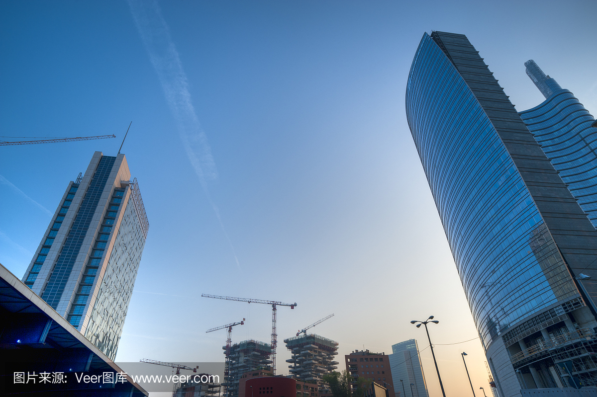 现代摩天大楼在米兰,意大利。