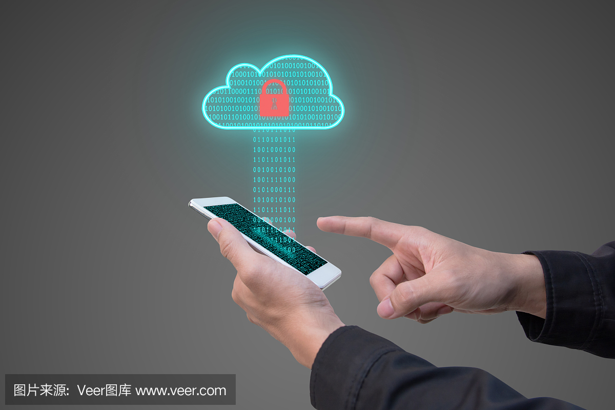 云存储的概念,手拿着智能手机和触摸屏上传数