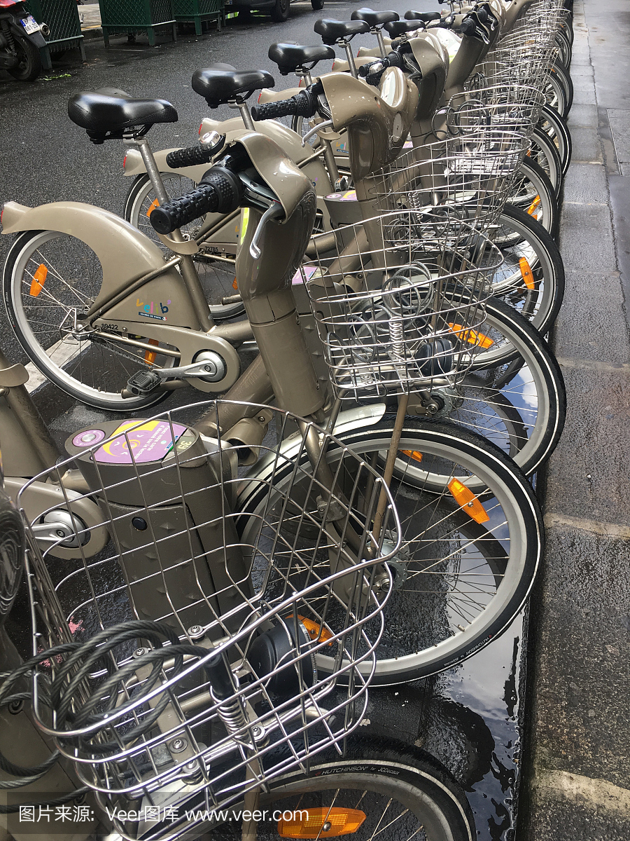 法国巴黎的公共交通租赁自行车