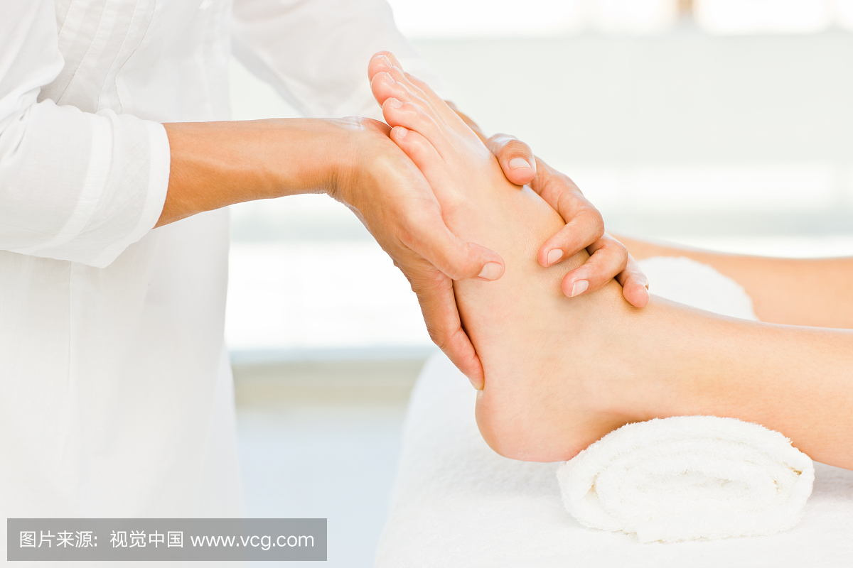 脚部按摩,推拿脚,按摩脚部,足疗