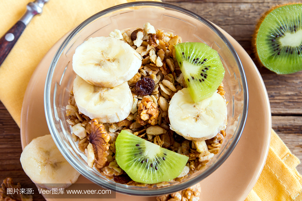 果粒与果子和坚果