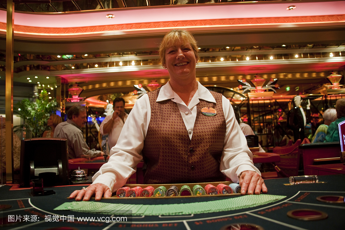 海洋自由,世界上最大的游轮之一,通过加勒比海