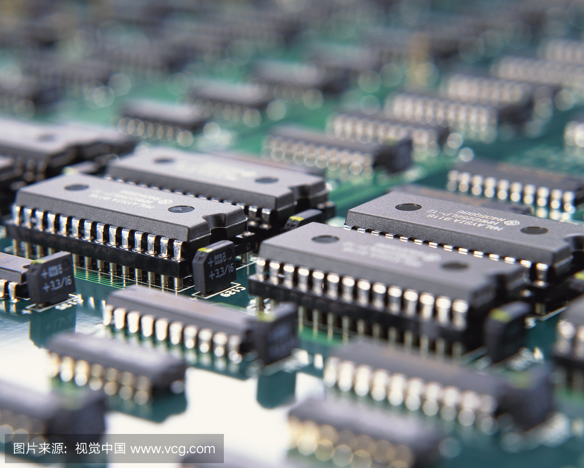 小组集成电路板上