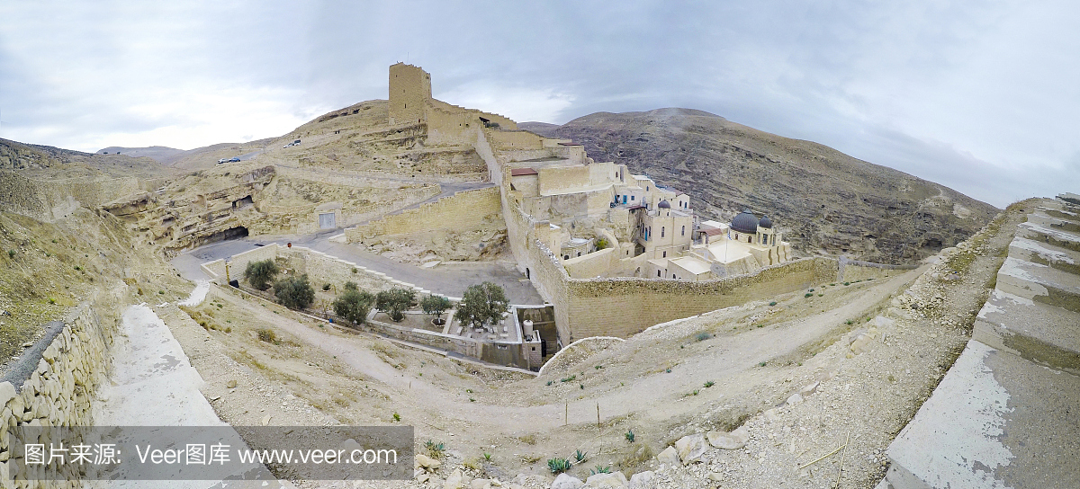 位于约旦河西岸巴勒斯坦领土的犹太沙漠中的M