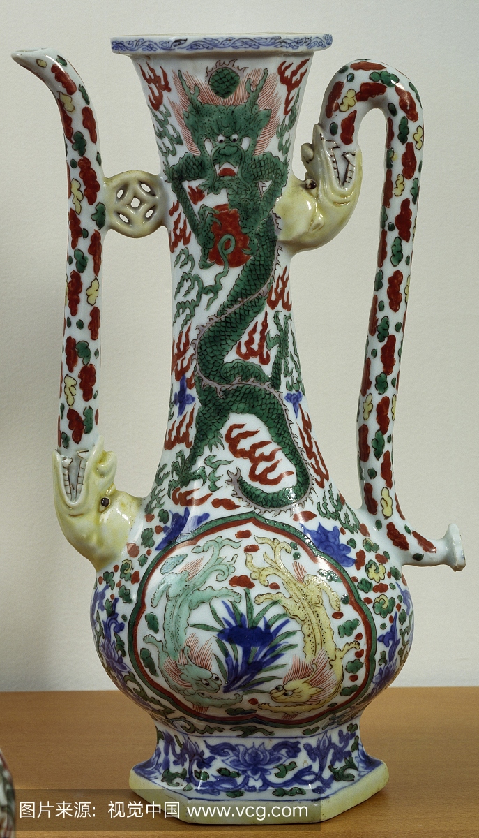 水壶用龙,家庭(绿色家庭)陶瓷,中国装饰。中华