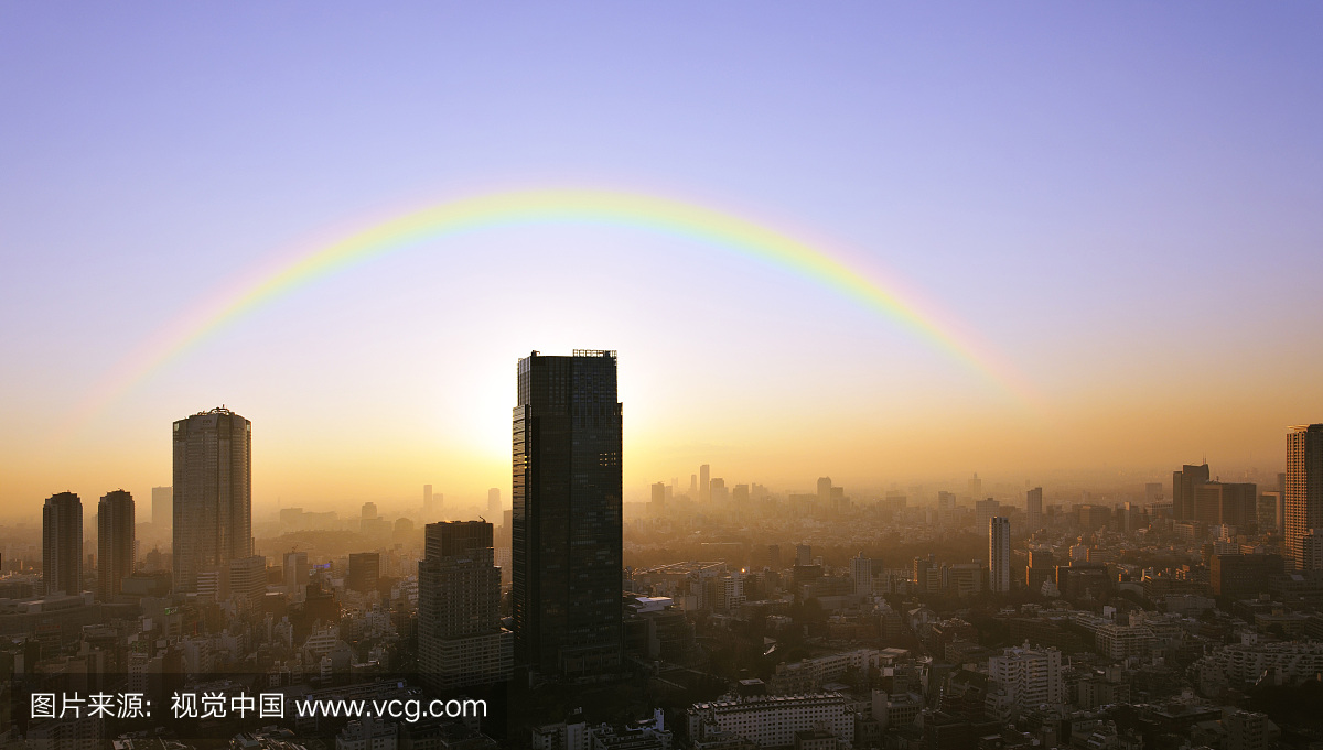 六本木城市景观和日本东京都港区的彩虹