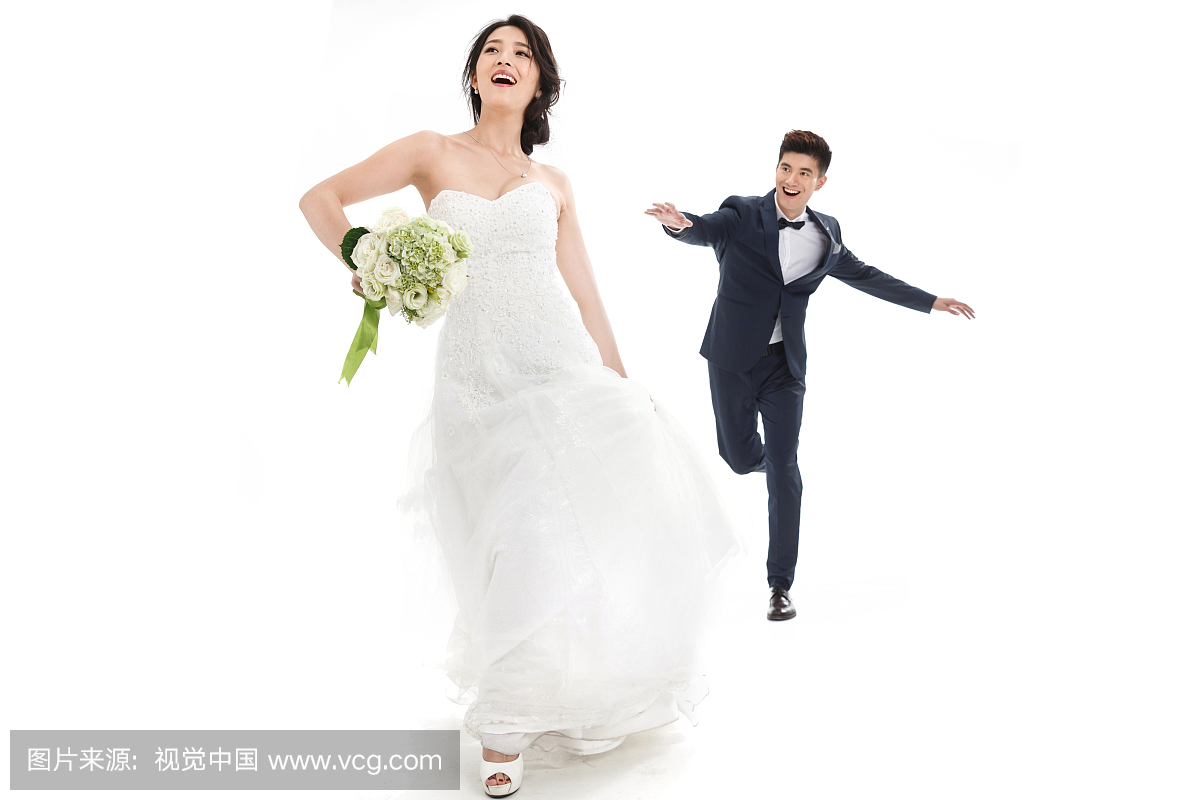 a新婚的新婚夫妇好感度性感4提升海滩图片