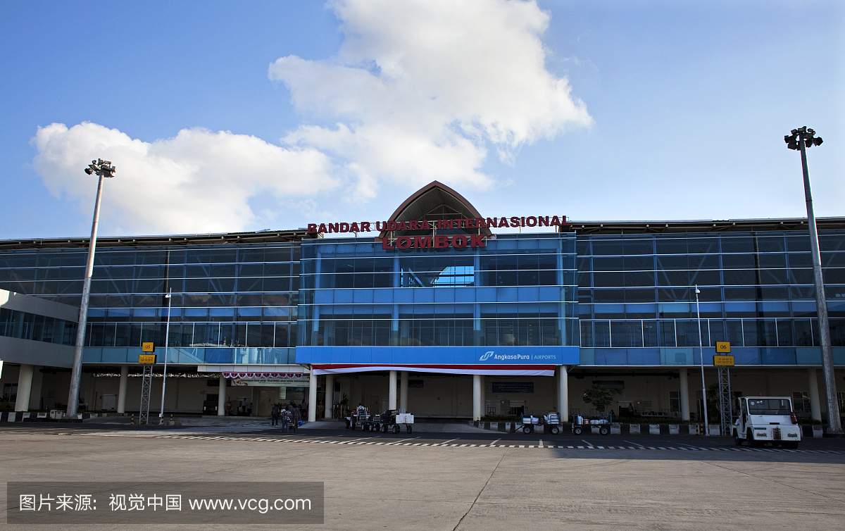 龙目岛的新机场,Praya。