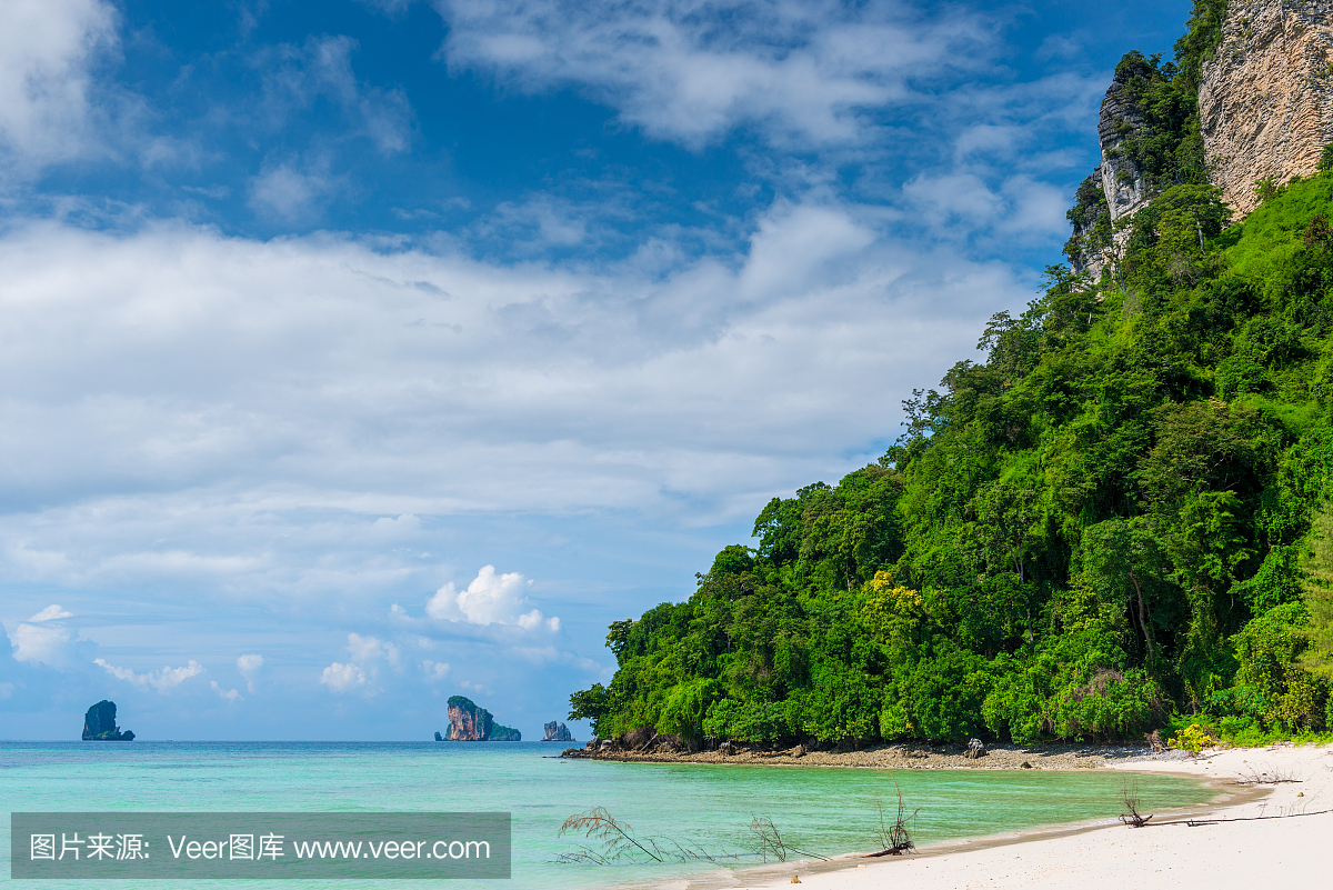 一个美丽的泰国风景的照片,波达岛在一个晴天