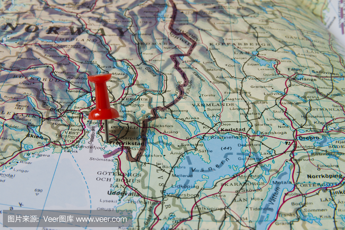 腓特烈斯坦在挪威地图上标有红色图钉