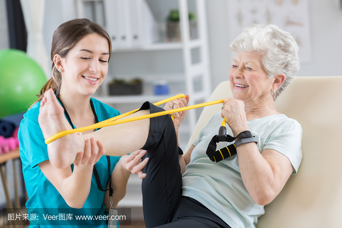 膝,捂着膝盖,膝关节,膝盖