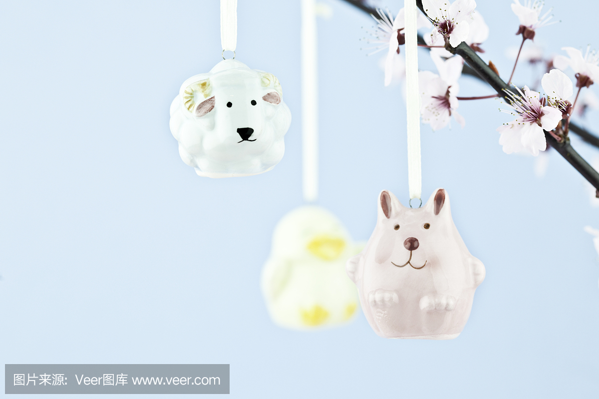 复活节狂欢者在樱花分支