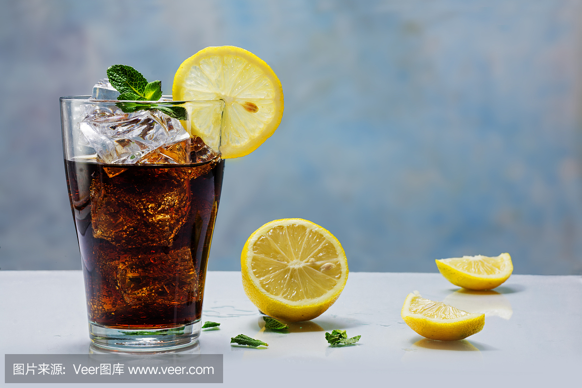 苏打,姜麦酒,鲜橙汽水,气泡苏打